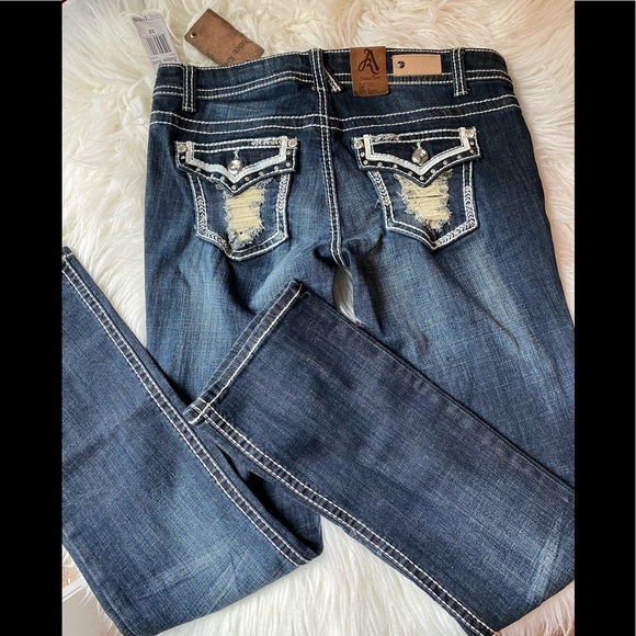 NWT Antique Rivet Martine Bootcut Jeans - Picture 6 of 7